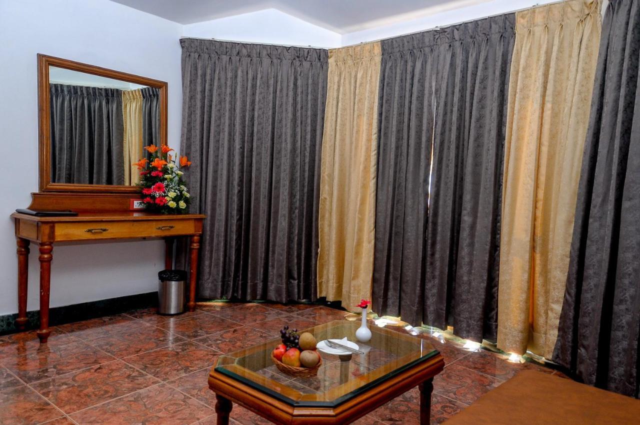 La Montana By Tgi Hotel Ooty Exterior foto